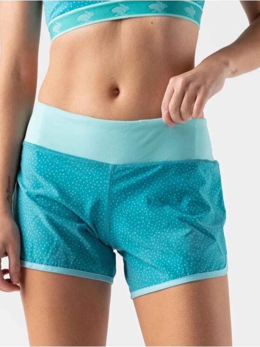 Rabbit Hopper 4" Running Shorts Baltic Polkadot Teal Blue Built-in Liner Short